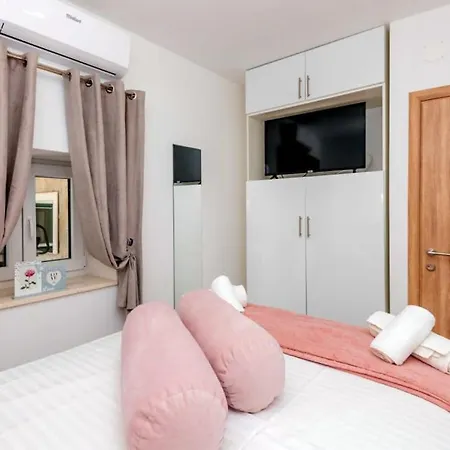 Ivandvor In Split By Guide *