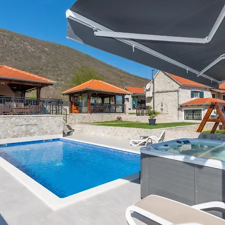Villa Ivandvor In Split By Guide Radosic (Sinj)